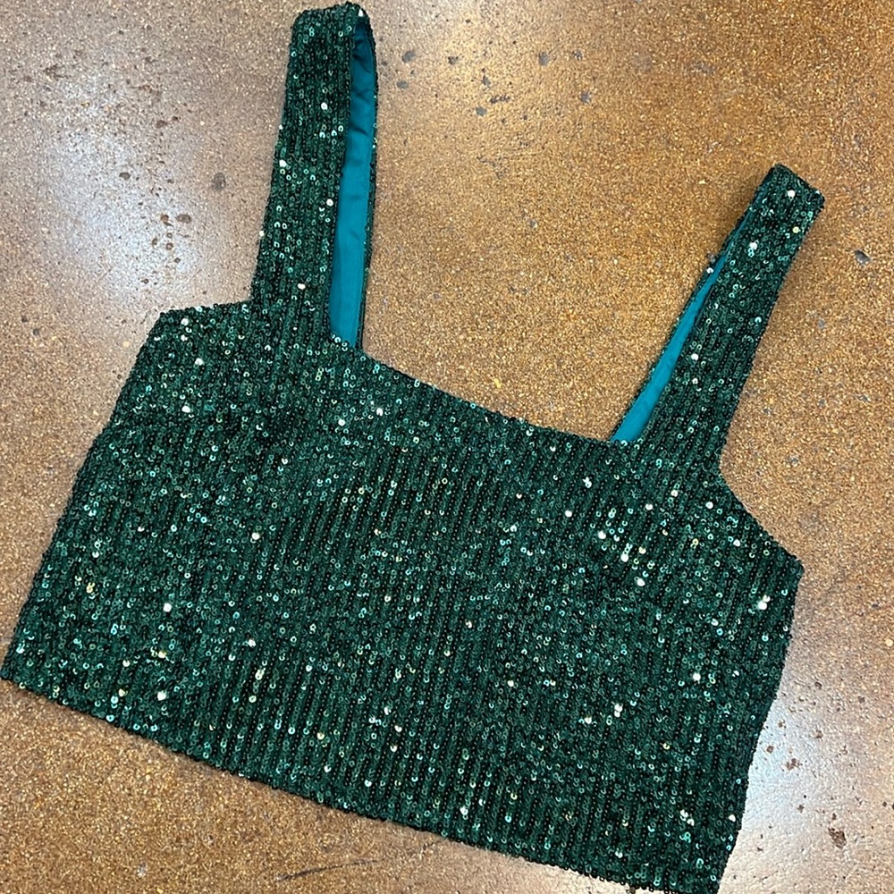 NWT show me your mumu XS dark geeen sequin crop top. boxy fit